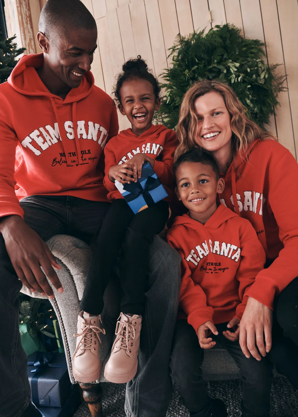 Kids Red Team Santa Christmas Hoodie (4-13yrs) - 4 Yrs Image 3