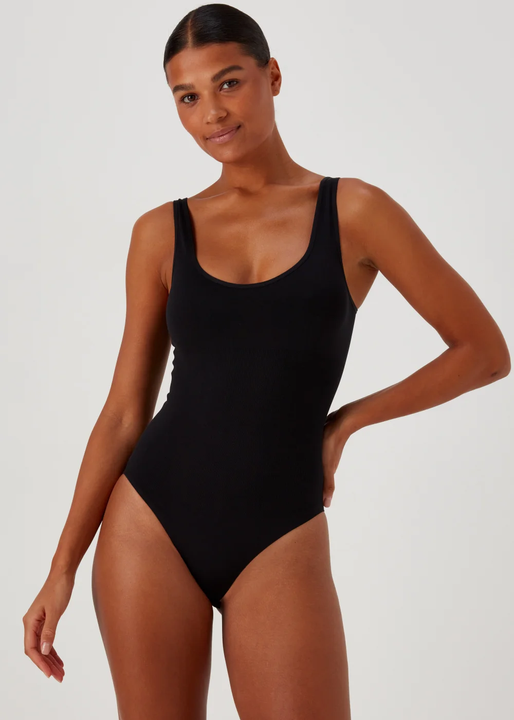 Black Seamless Smoothing Bodysuit - S Image 1