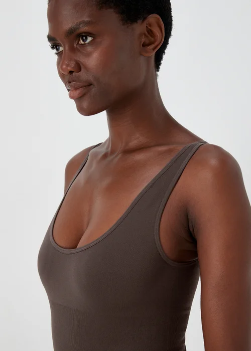 Brown Seamless Smoothing Bodysuit - Small Image 3