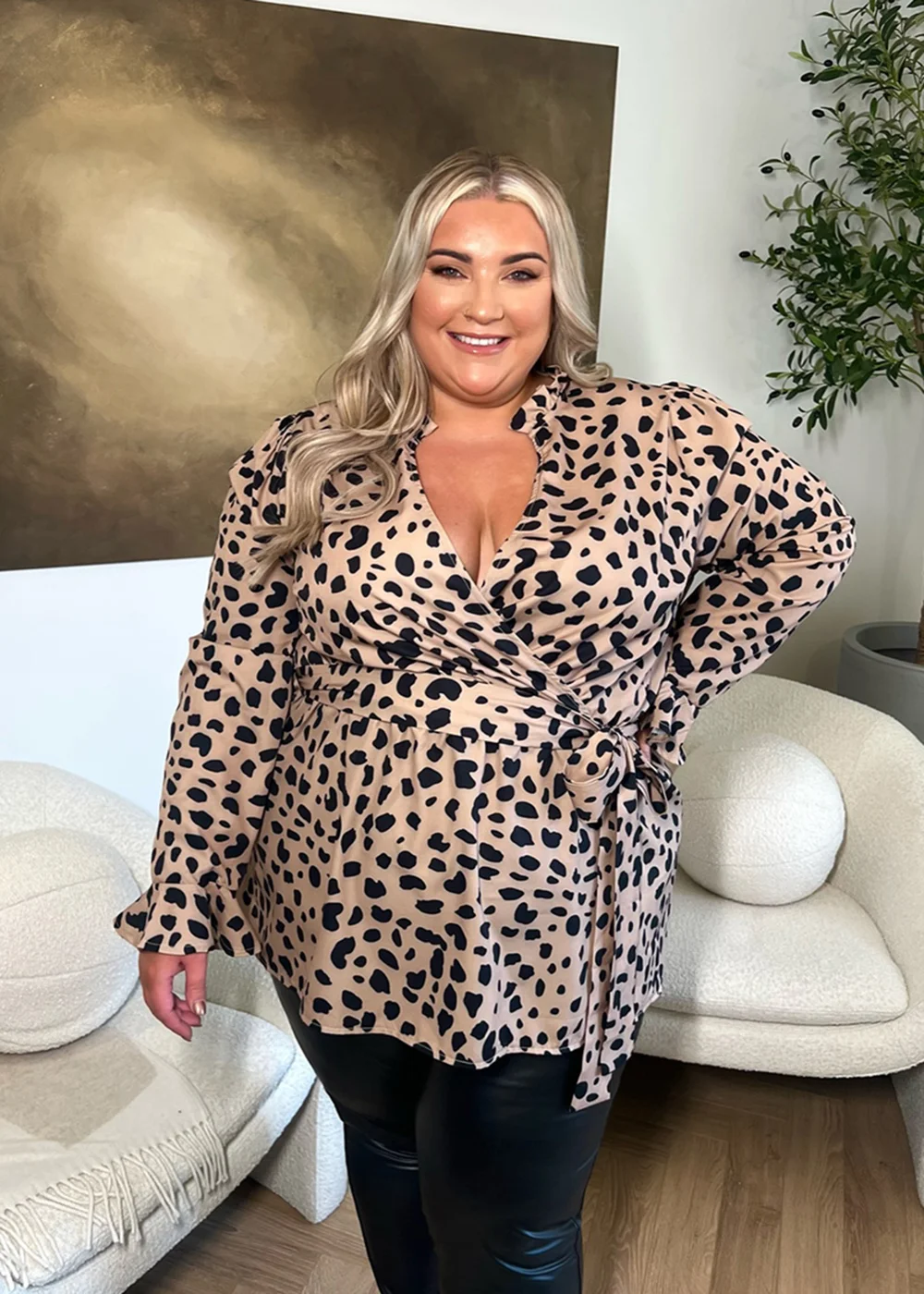 In the Style Jess Millichamp Curve Brown Leopard Print Tie Waist Top - 16 Image 1