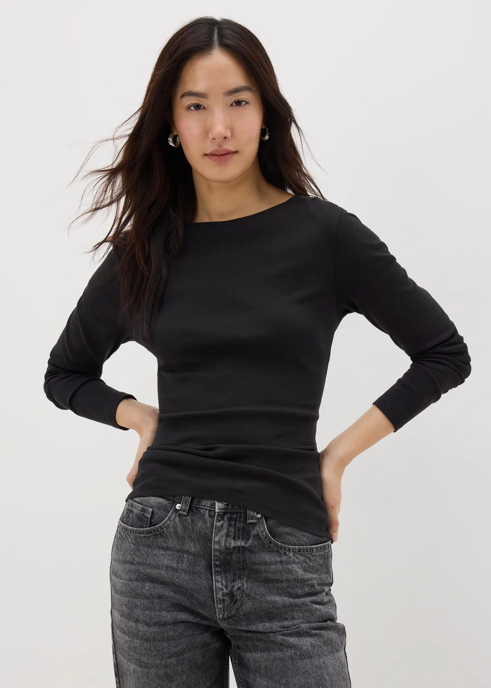 Black Long Sleeve T-Shirt - 8 Image 1