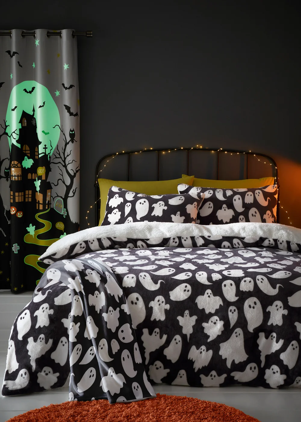 Bedlam Halloween Spooky Ghosts Duvet Cover Set - Single Image 2