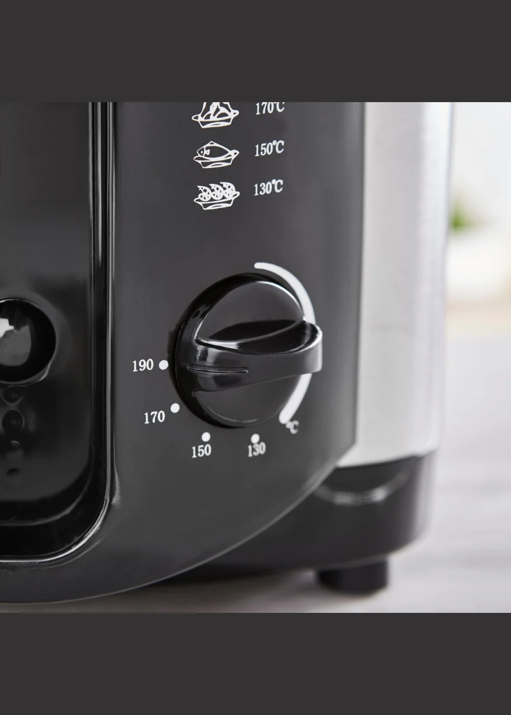1500W 2 Litre Deep Fryer - One Size Image 2