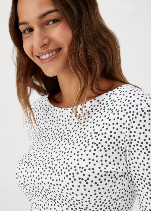 White Spot Print Long Sleeve T-Shirt - 8 Image 3
