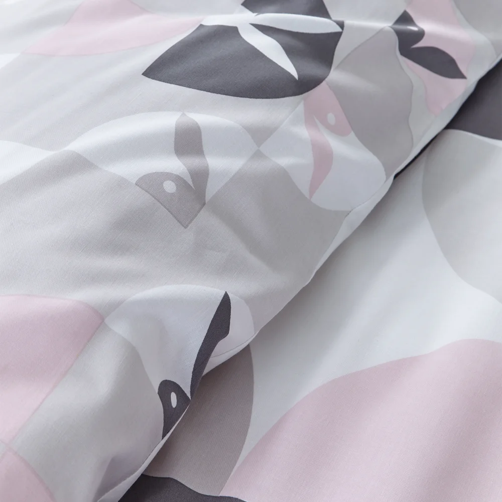 Playboy Retro Geo Reversible Bunny Duvet Cover Set - Single Image 4