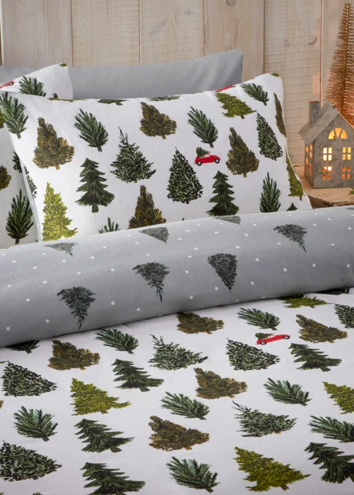 furn. Evergreen Brushed Cotton Reversible Duvet Cover Set - Single Image 3