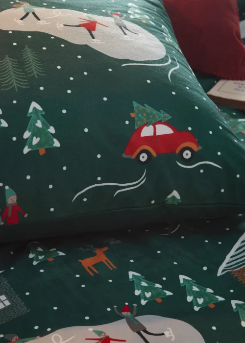 furn. Winter Pines Pyjama Fleece Christmas Duvet Cover Set - Toddler Image 3