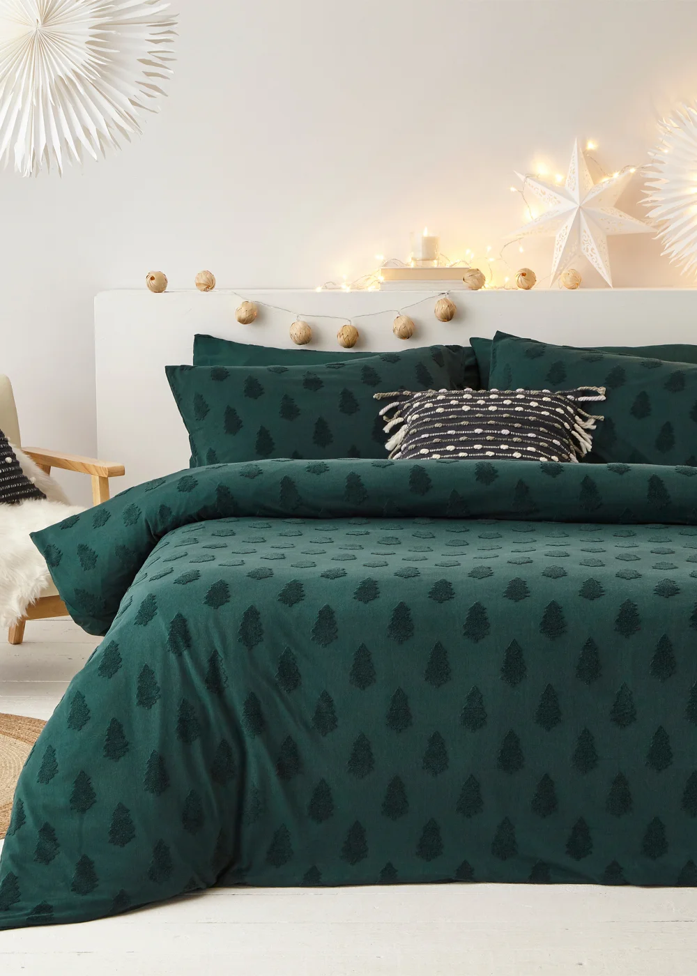 furn. Tufted Tree 100% Cotton Duvet Cover Set Pine Green - Single Image 1