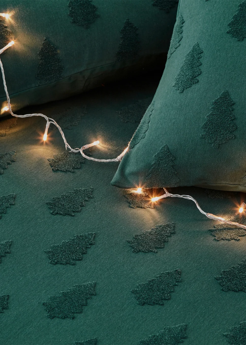 furn. Tufted Tree 100% Cotton Duvet Cover Set Pine Green - Single Image 4