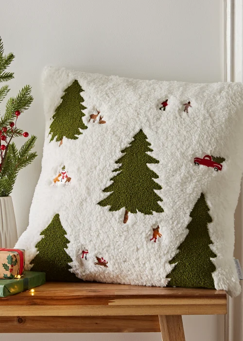 Catherine Lansfield Cosy Boucle Christmas Tree Cushion (45x45cm) - One Size Image 1