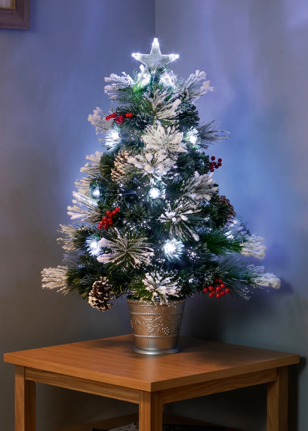 Premier Decorations 80cm Pinecones and Berries Snow Tipped Fibre Optic Christmas Tree - One Size Image 1