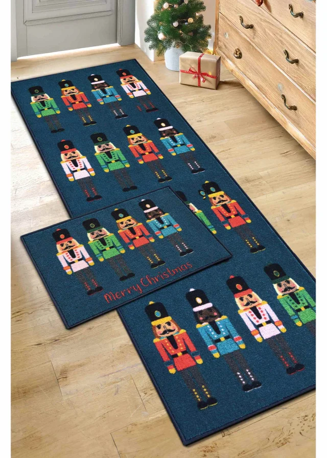 Homemaker Nutcracker Runner