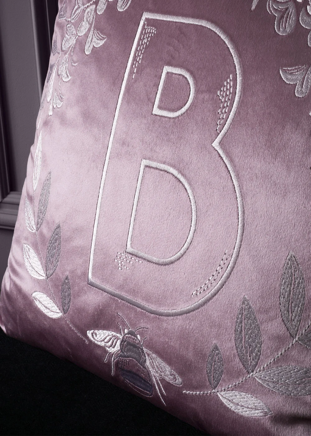 Bridgerton By Catherine Lansfield Regency Crown Soft Touch Cushion (45x45cm) - One Size Image 3