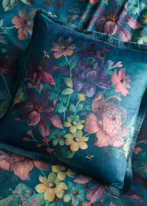 Bridgerton By Catherine Lansfield Romantic Floral Soft Touch Cushion (45x45cm) - One Size Image 3