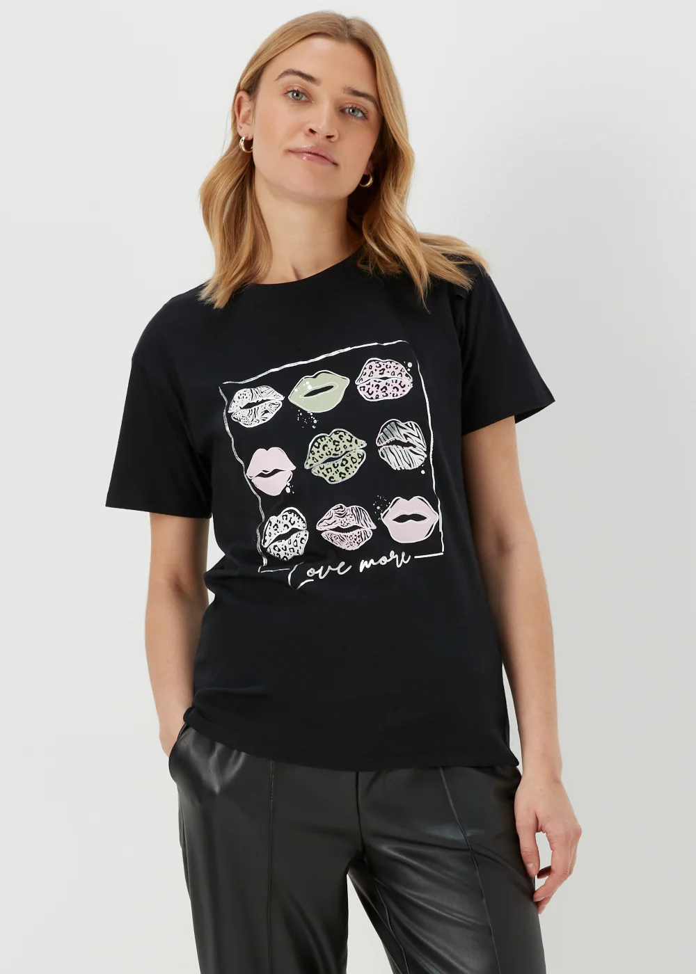 Black Lips Love More Slogan T-Shirt - 8 Image 1