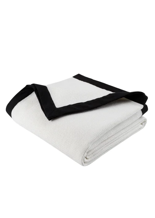 Style Sisters Monochrome Waffle Cotton Throw (150x220cm) - 150 x 220cm Image 2