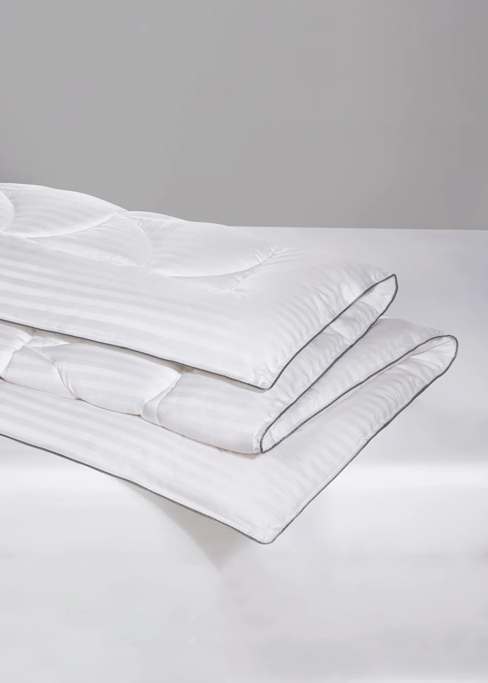 BHS Australian Wool 10.5 Tog Duvet - Double Image 3