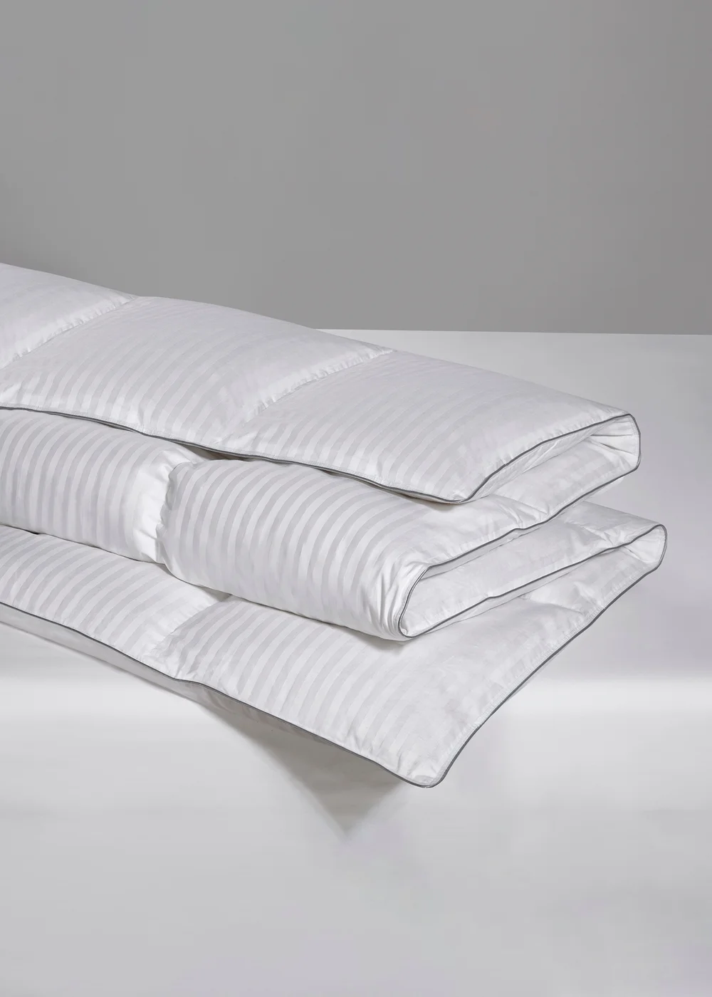 BHS Goose Down Duvet Duvet 10.5 Tog - Double Image 2