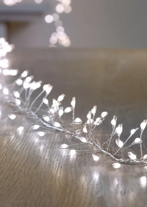 Premier Decorations 800 White LED Silver Wire Ultrabrights Cluster Lights - One Size Image 3