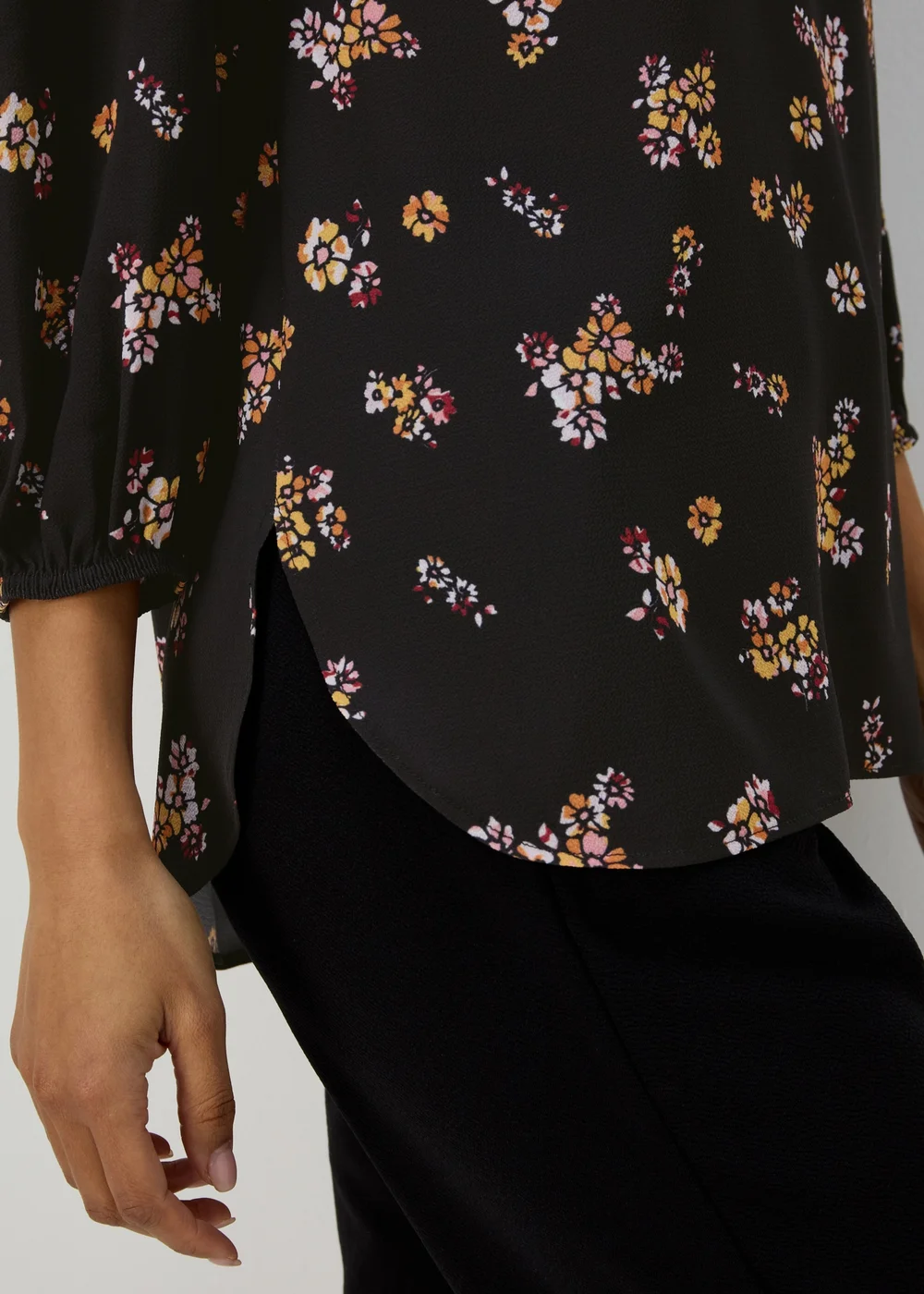 Black Floral Print Bubble Box Top - 8 Image 3