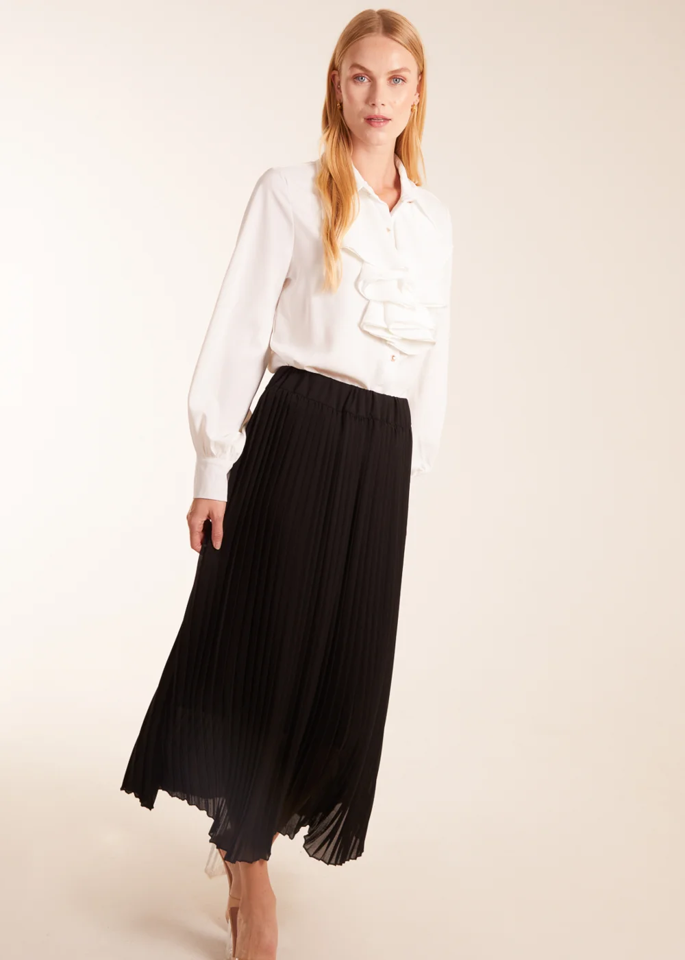 Blue Vanilla Black Pleated Deep Waist Band Midi Skirt - S/M Image 1