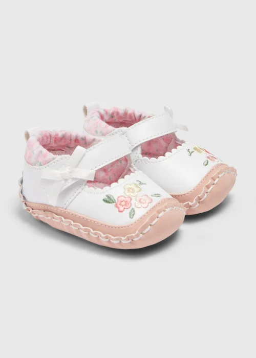 Baby White Moccasin Soft Sole Shoes (Newborn-18mths) - Age 0 - 3 Months Image 1