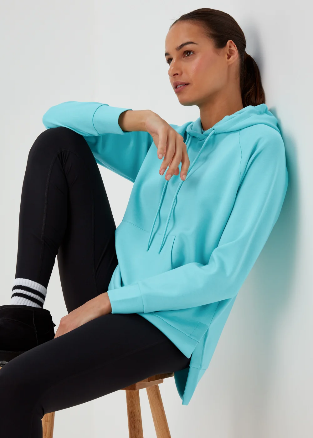 Souluxe Aqua Longline Sports Hoodie - S Image 4