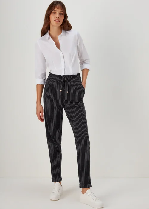 Et Vous Black Tapered Cargo Trousers - 8 Image 1