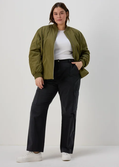 Black Straight Leg Cargo Trousers - 8 Image 7