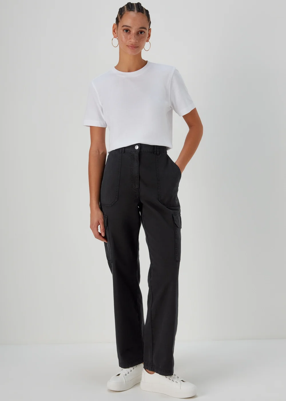 Black Straight Leg Cargo Trousers - 8 Image 2