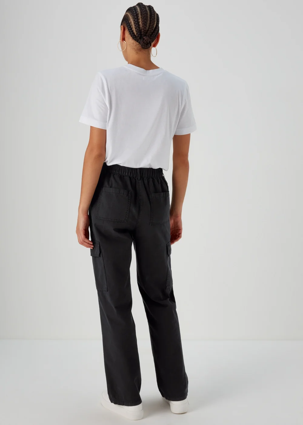 Black Straight Leg Cargo Trousers - 8 Image 4