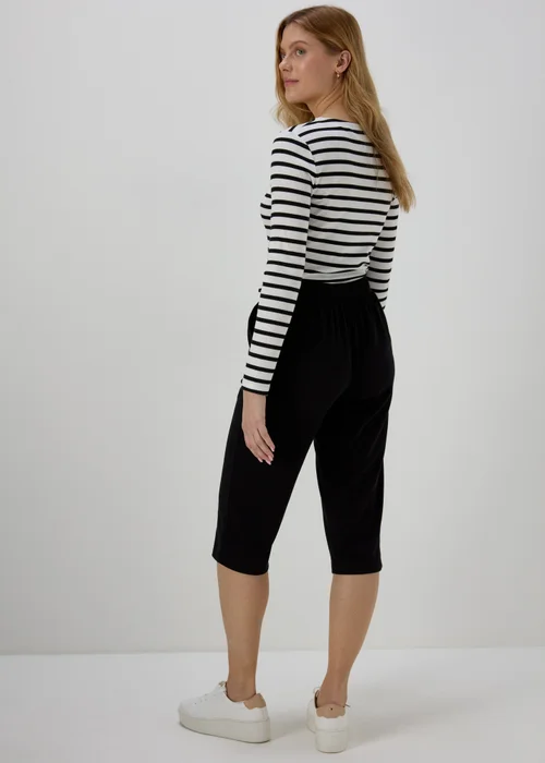 Black Cropped Trousers - 10 Image 2