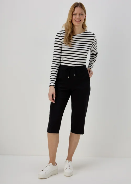 Black Cropped Trousers - 10 Image 4