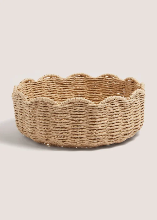 Retreat Scalloped Basket Image 1