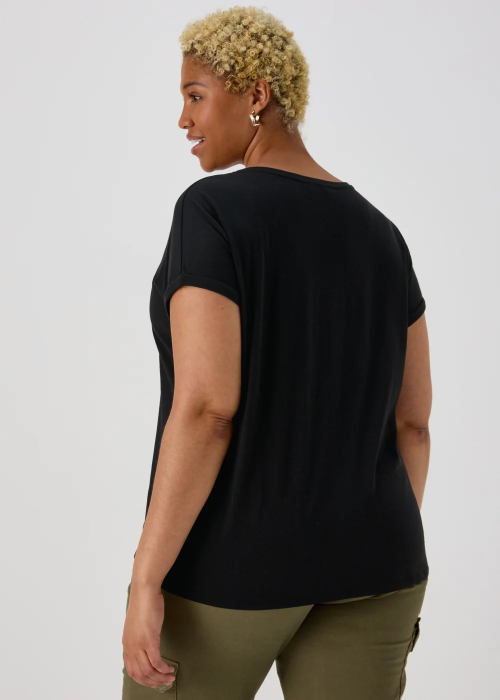 Black Leopard Star T-Shirt - S Image 2