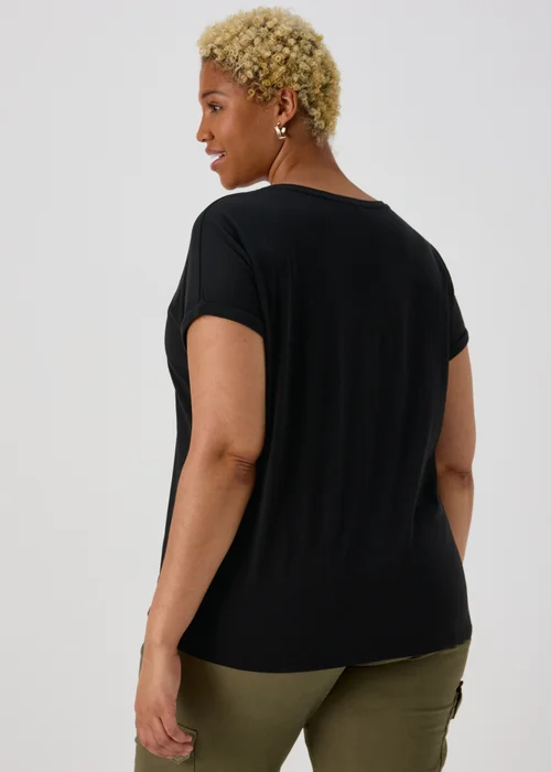 Black Leopard Star T-Shirt - S Image 2