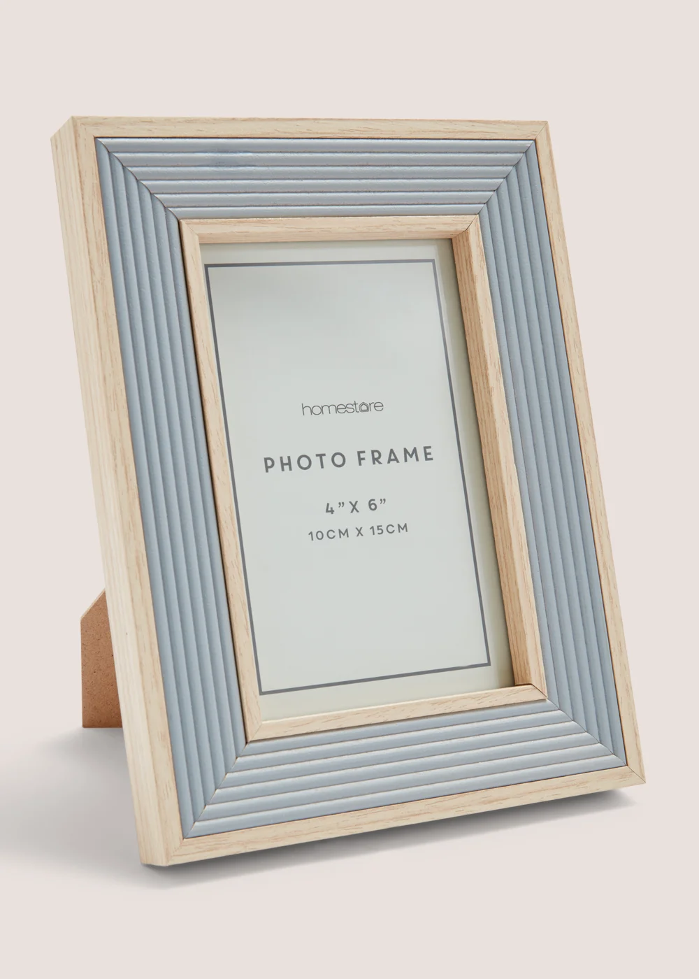 Grey Ribbed Wooden Frame (6x4) Image 1