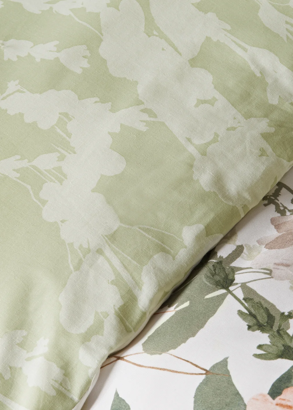 Green Floral Retreat Duvet Set - Super king Image 2