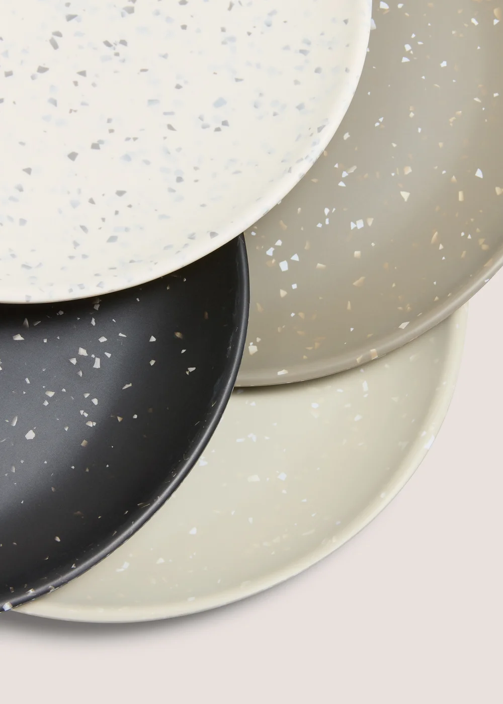 Outdoor 4 Pack Terrazzo Plates (26.1cm x 2.2cm) Image 2