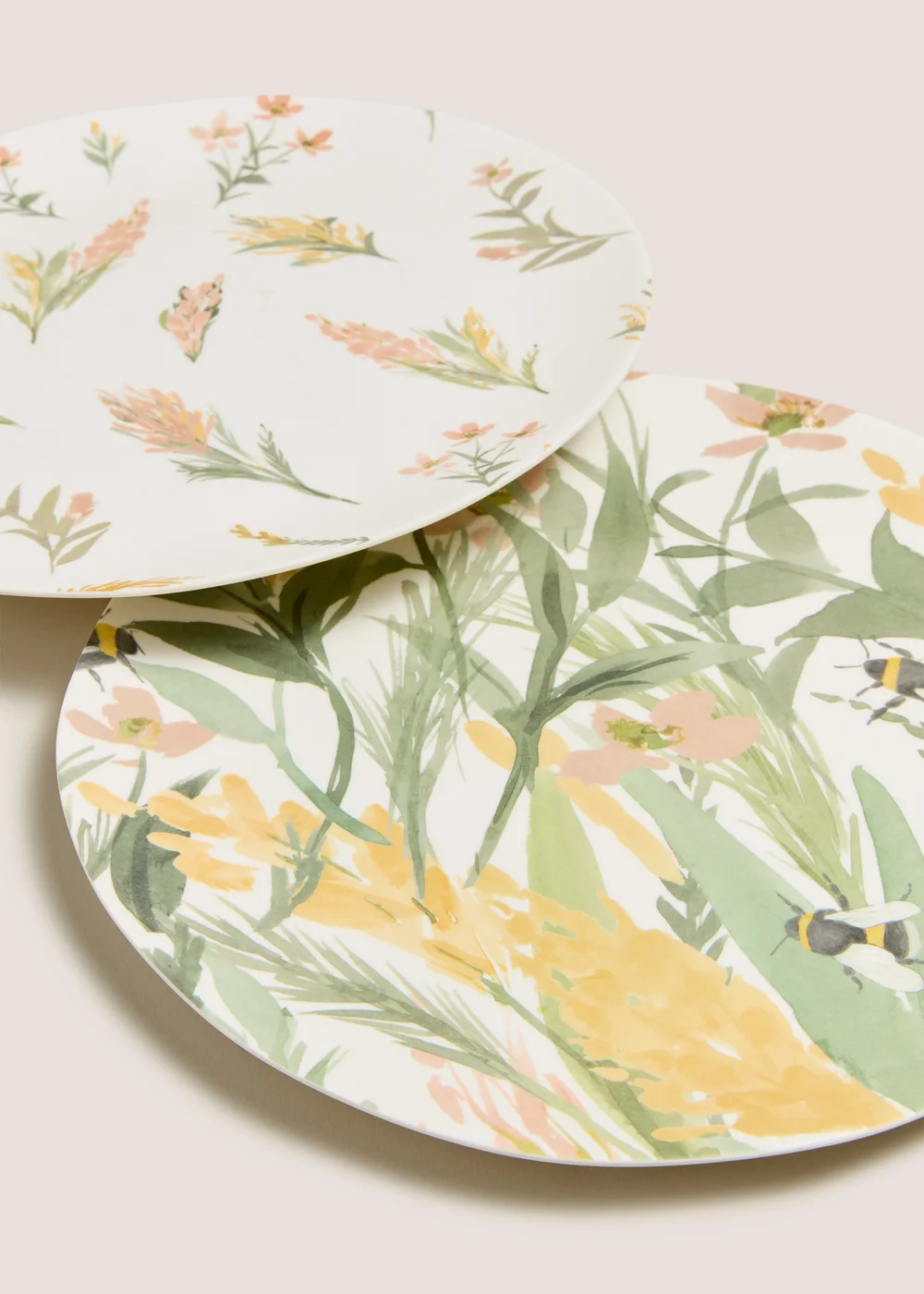 Outdoor 4 Pack Retreat Plates (27.8cm x 27.8cm x 2cm) Image 2