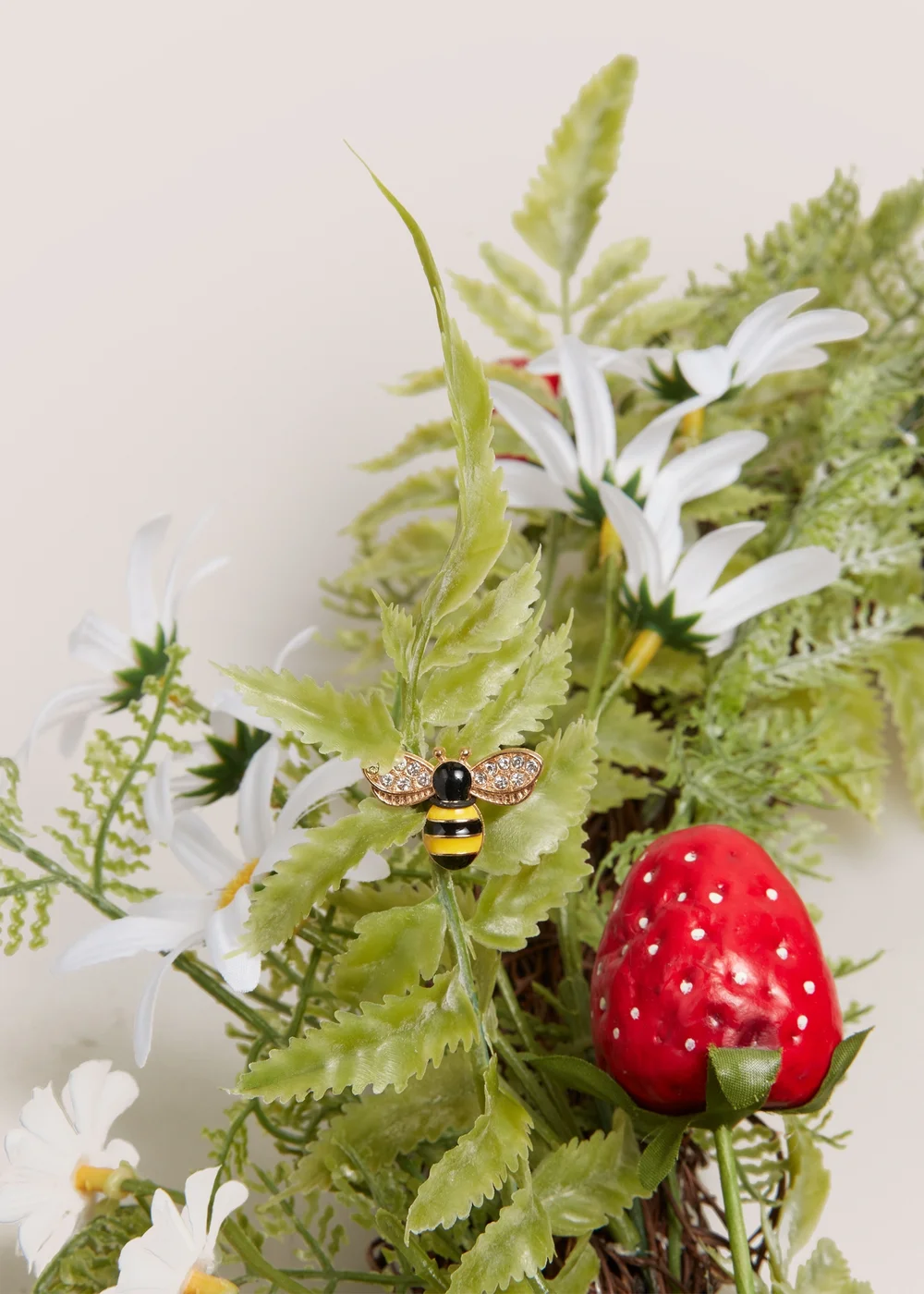 Green Strawberry Wreath (51cm x 51cm x 10cm) Image 2