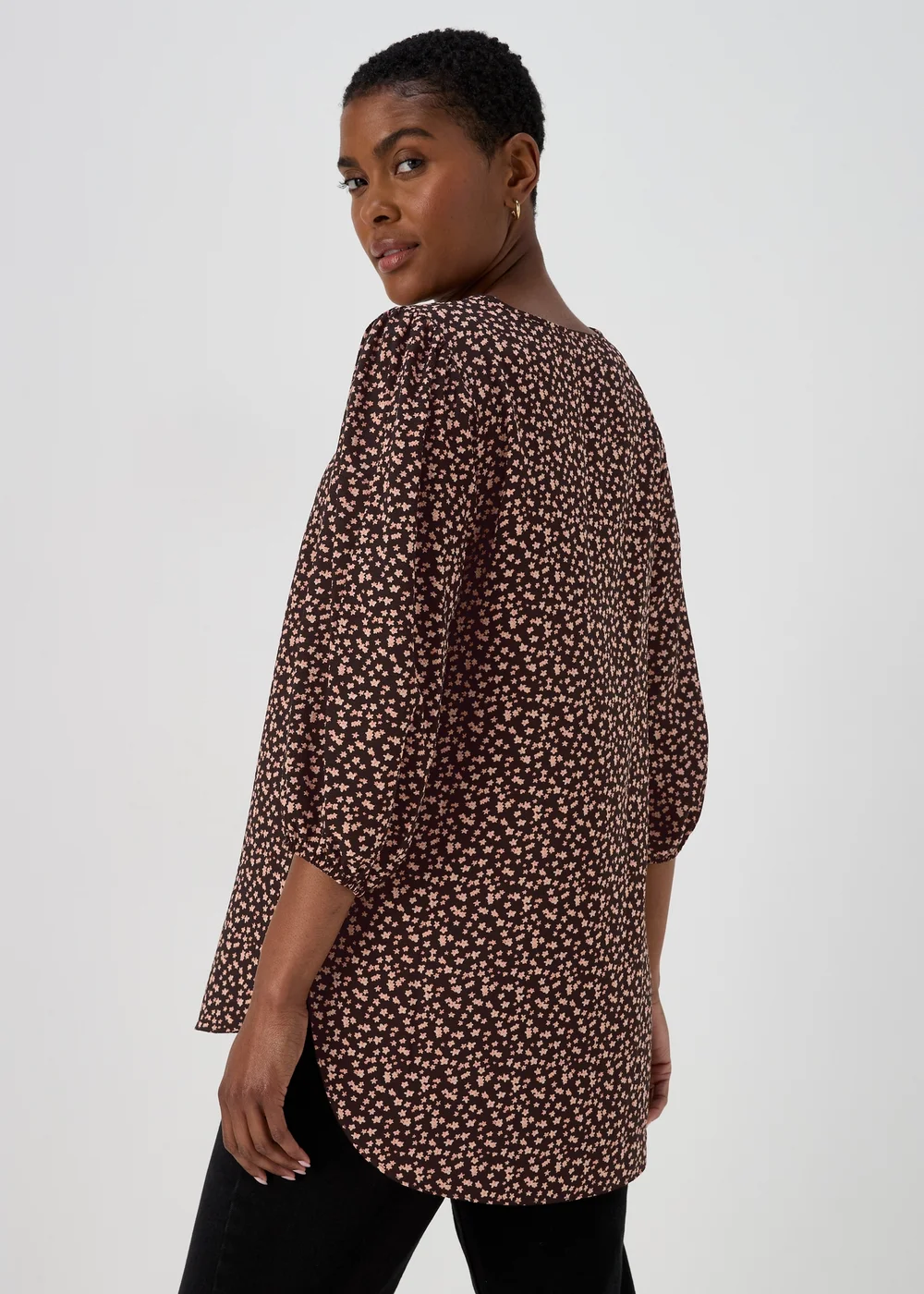 Black Floral Bubble Box Blouse - Size 8 Image 2