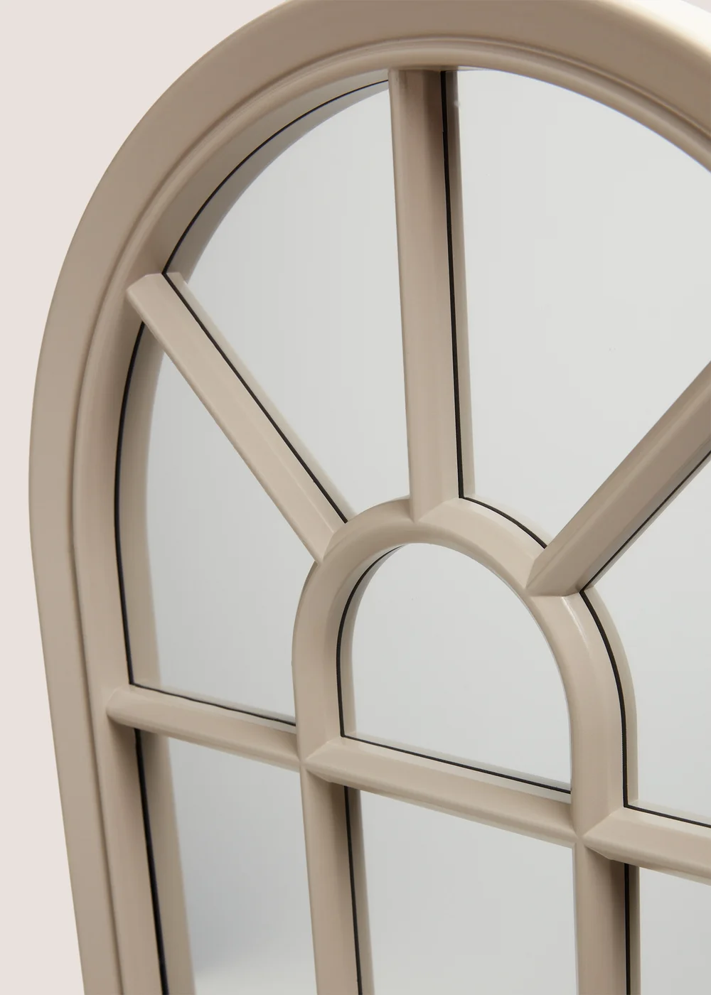 Outdoor Cream Plastic Mirror Arch (70cm x 35.5cm x 2.5cm) Image 2