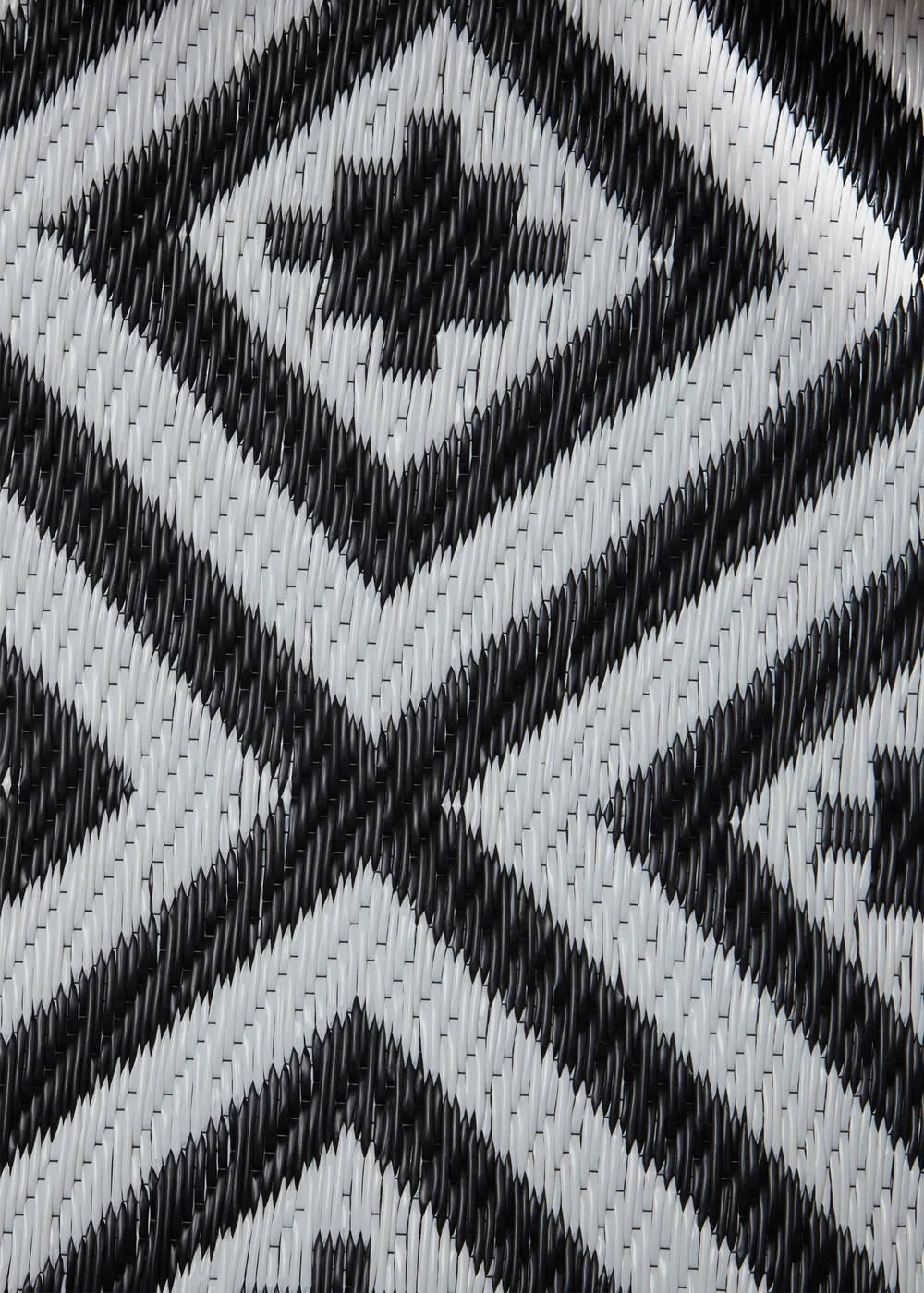 Outdoor Black Geo Design Rug (150cm x 220cm) Image 2