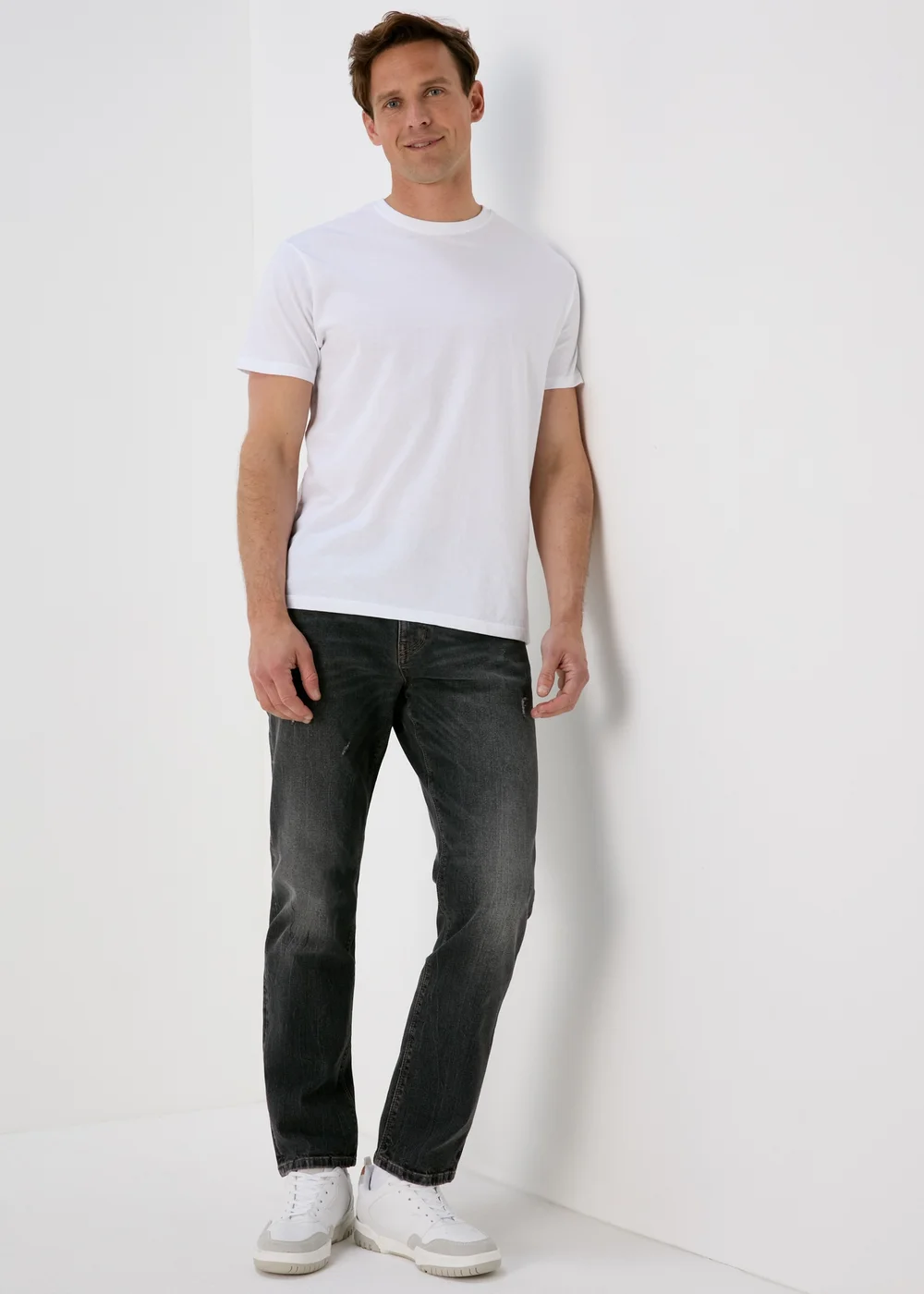 Black Tapered Washed Jeans - 30 Waist Regular Image 4