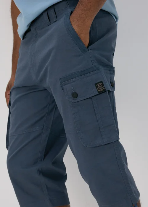 Navy 3/4 Cargo Shorts - 30 Image 2