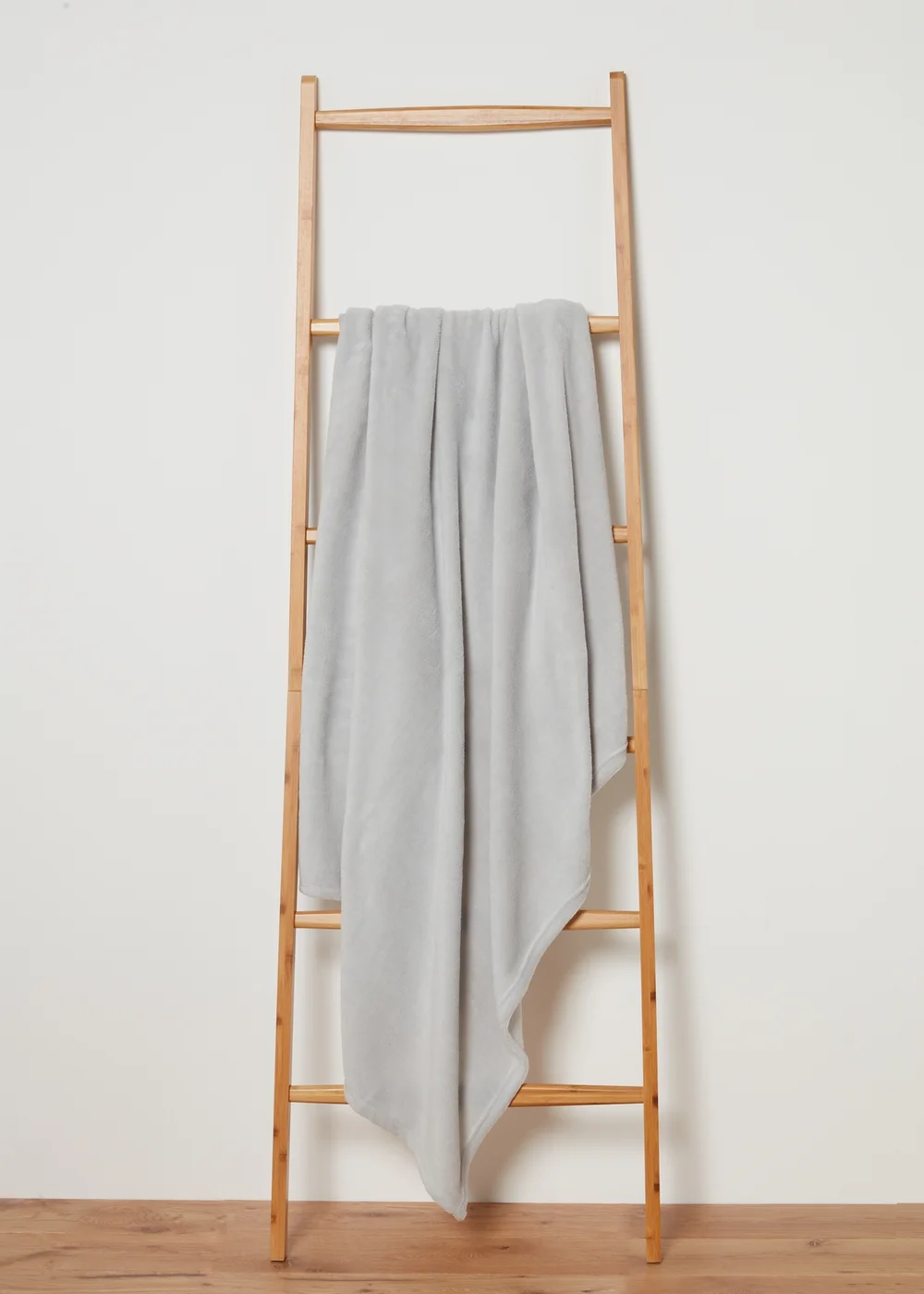 Grey Plain Throw Image 1