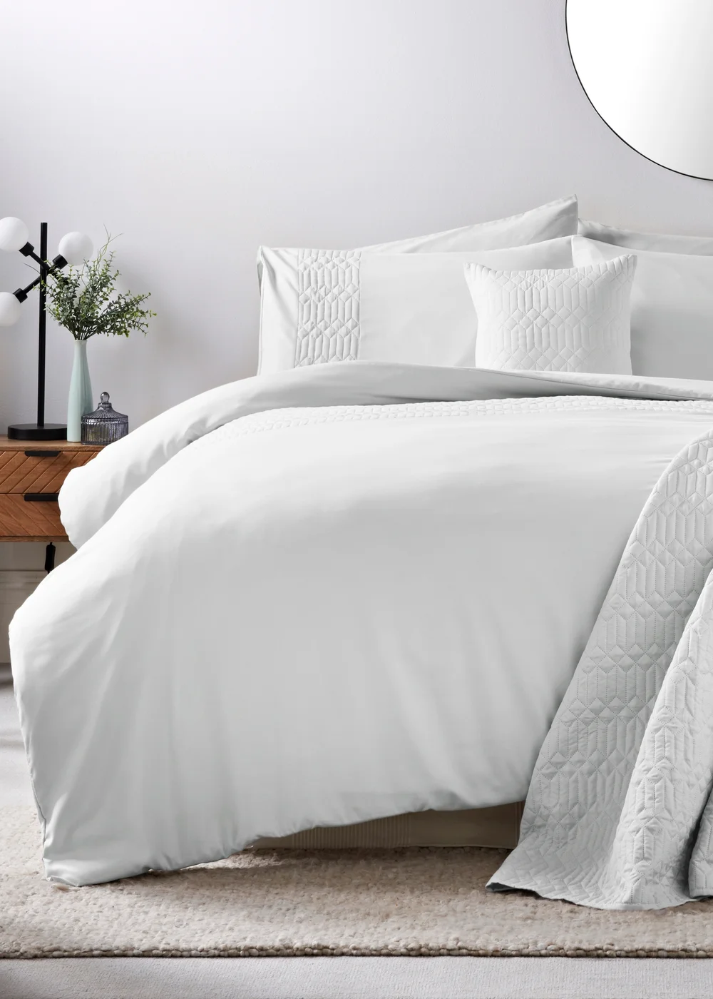 White Geo Pinsonic Duvet Set - Single Image 1