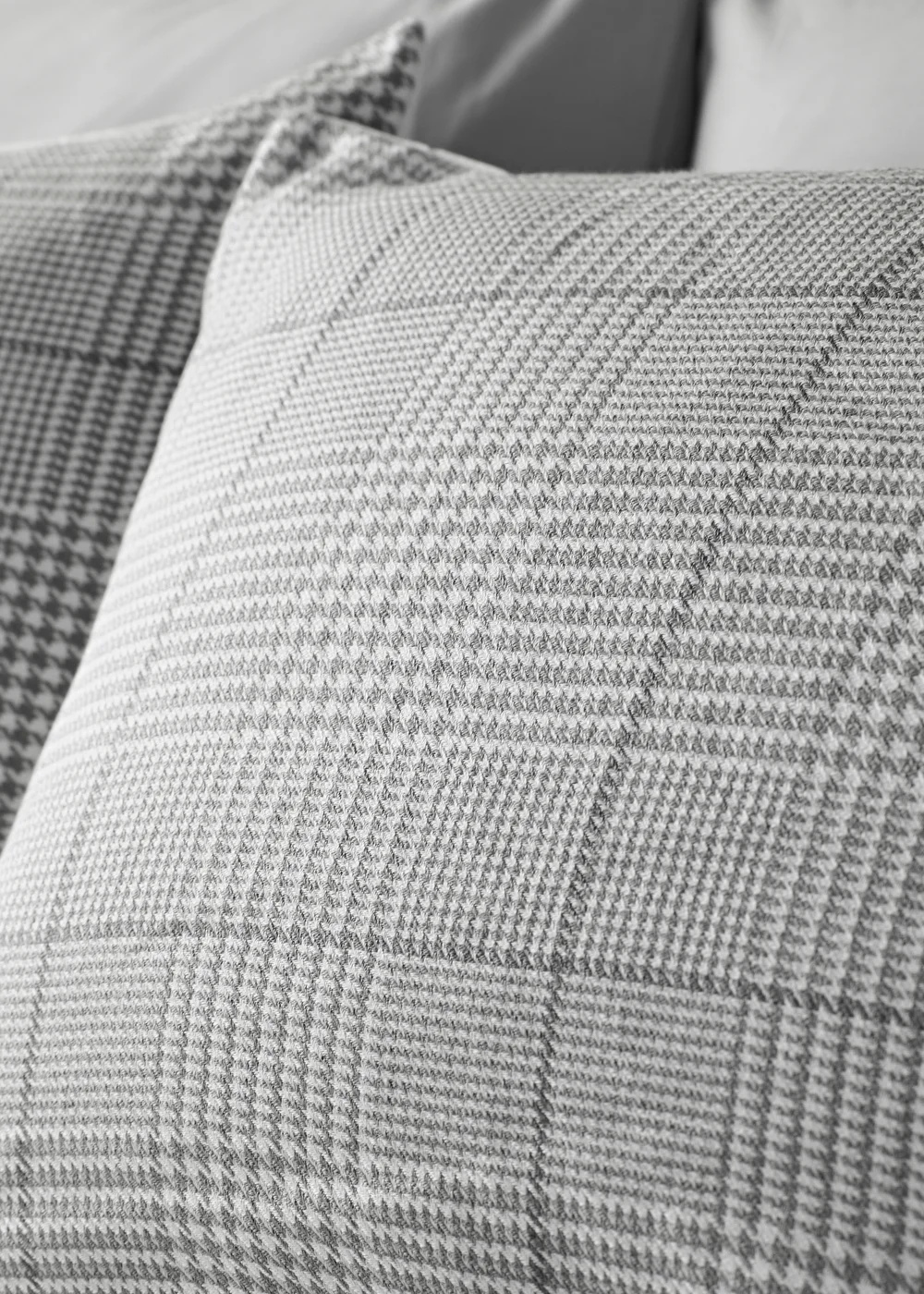 Grey Jacquard Check Duvet Set - Super king Image 2