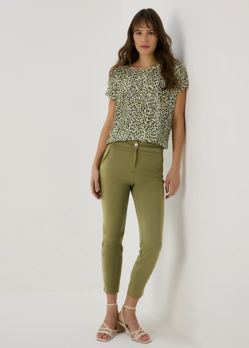 Et Vous Khaki Capri Trousers - 8 Image 1